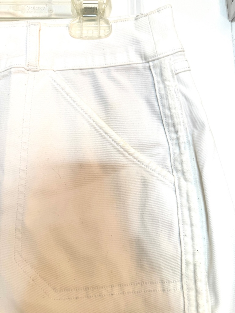 🎀 SPANX SHORTS White Large EUC 🎀 - Picture 2 of 4
